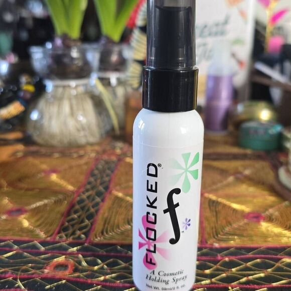 Flocked Cosmetic Holding Spray, 2 fl oz , New - Picture 1 of 3